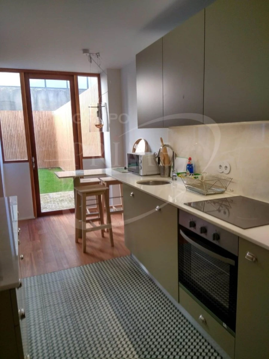 Apartamento T2 para Arrendamento em Aldoar, Foz do Douro e Nevogilde Foto 6
