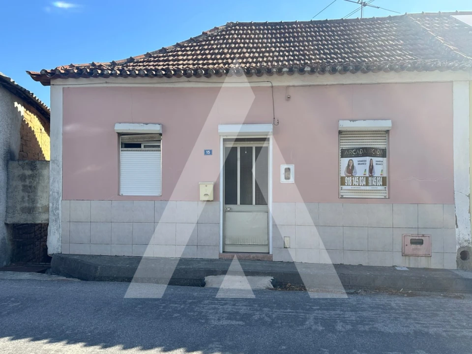 Moradia T2 para Venda em Arcos e Mogofores Foto 1