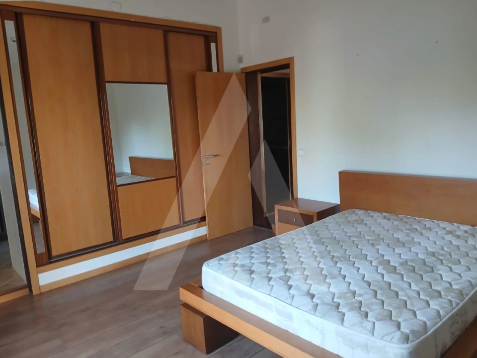 Moradia T3 para Venda em Montenegro Foto 4