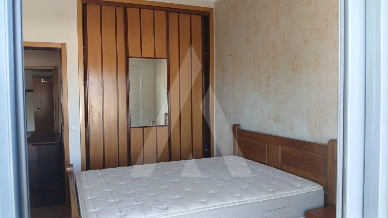 Moradia T3 para Venda em Montenegro Foto 13