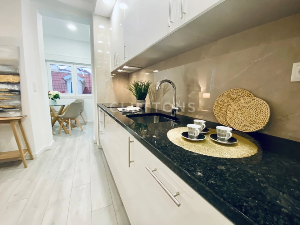 Apartamento T3 para Venda em Benfica Foto 5