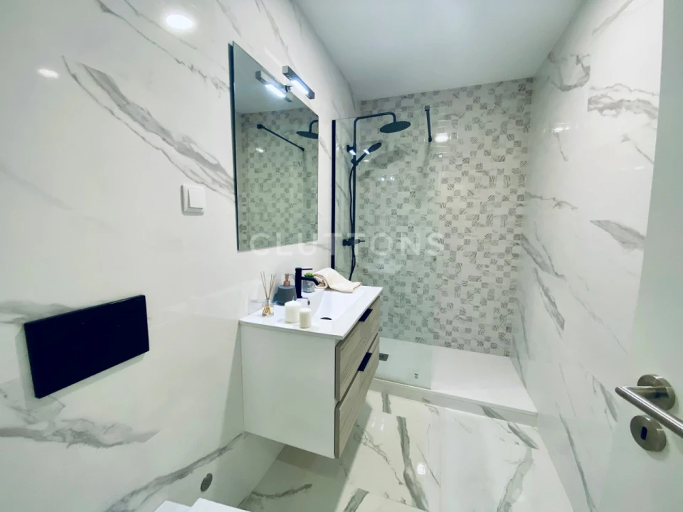 Apartamento T3 para Venda em Benfica Foto 9