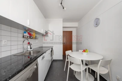 Apartamento T3 para Venda em Peniche