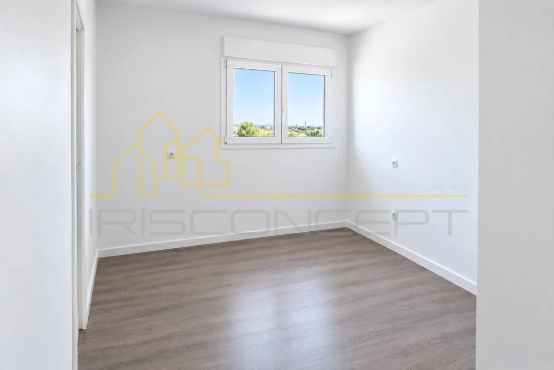 Apartamento T2 para Venda em Colmeias e Memória Foto 6