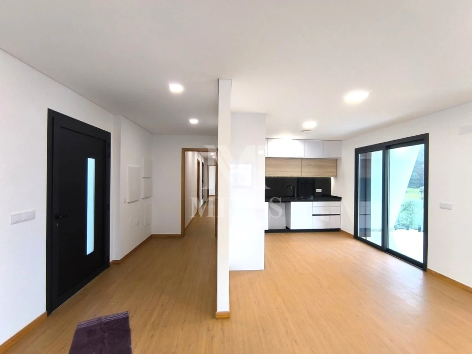 Moradia T3 para Venda em Vila de Punhe Foto 4