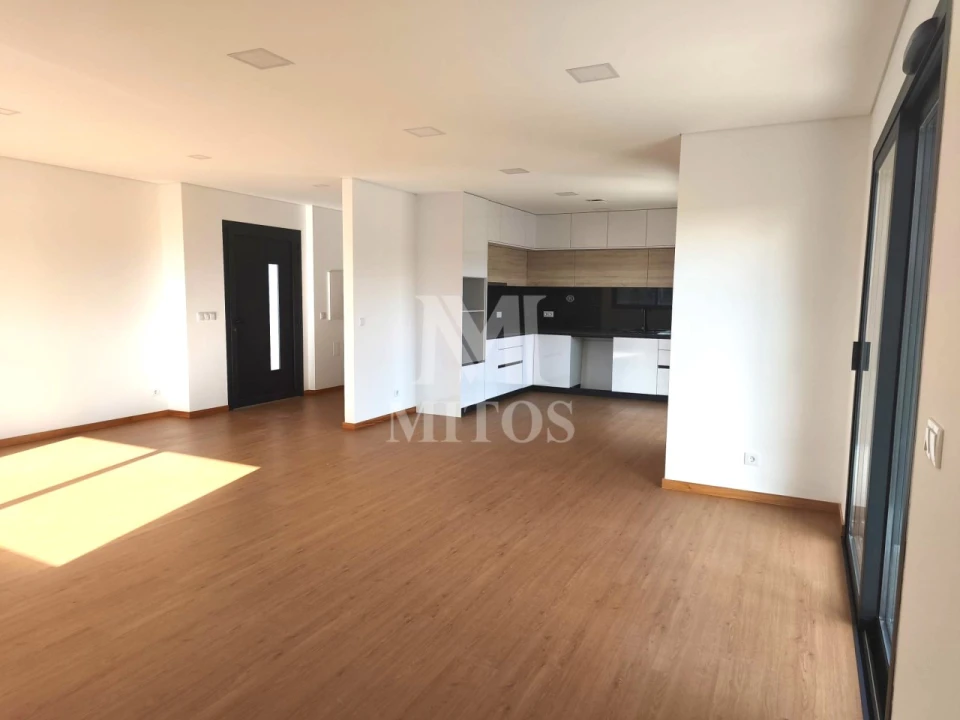 Moradia T3 para Venda em Vila de Punhe Foto 5