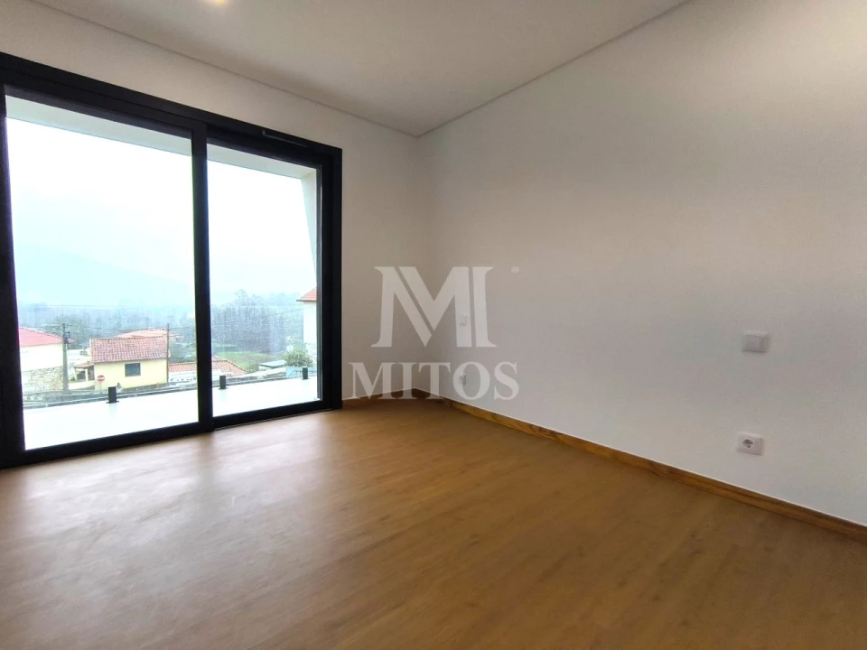 Moradia T3 para Venda em Vila de Punhe Foto 15
