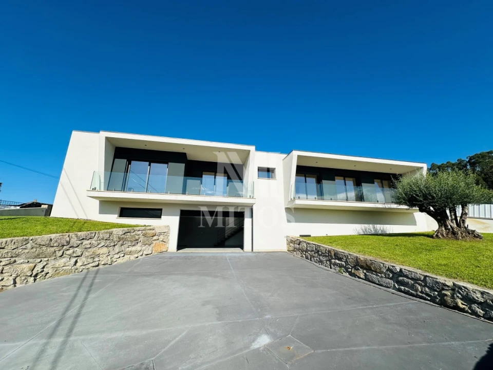 Moradia T3 para Venda em Vila de Punhe Foto 23