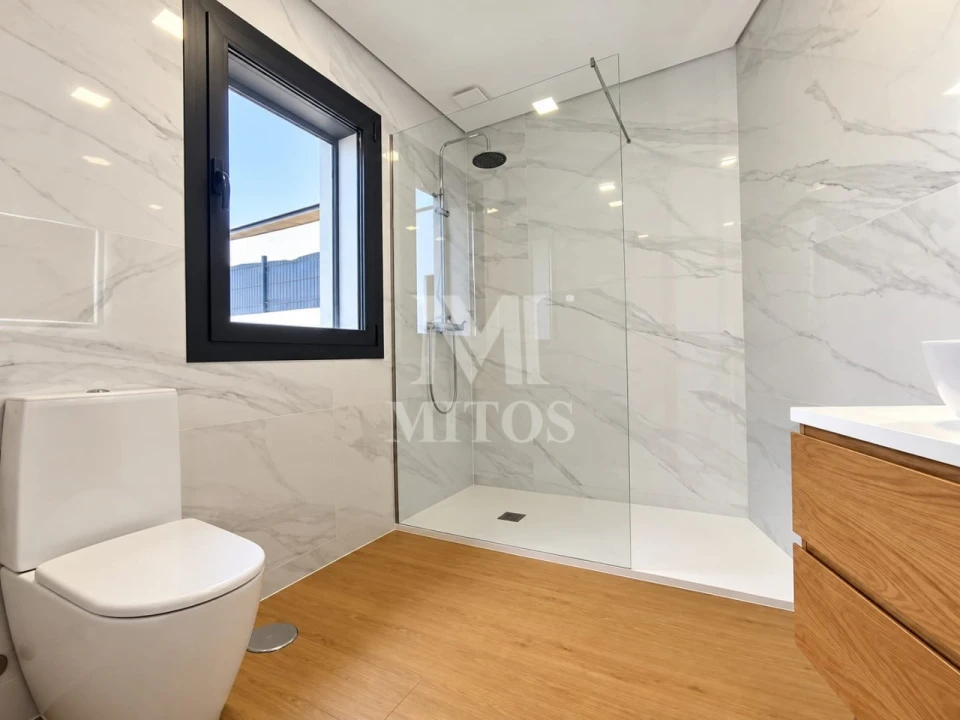 Moradia T3 para Venda em Mujães Foto 19
