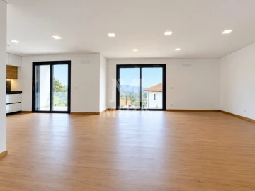 Moradia T3 para Venda em Mujães