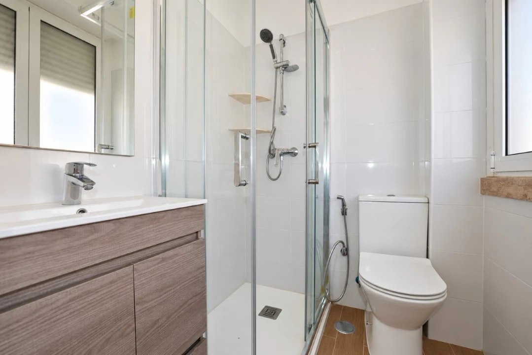 Apartamento T1 para Venda em São Vicente Foto 6