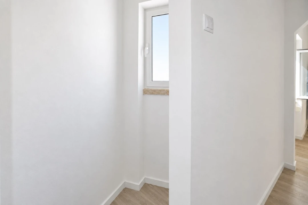 Apartamento T1 para Venda em São Vicente Foto 7