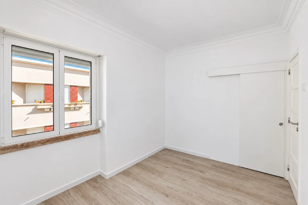 Apartamento T1 para Venda em São Vicente Foto 13