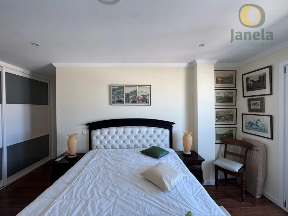 Apartamento T5 para Venda em Faro (Sé e São Pedro) Foto 5