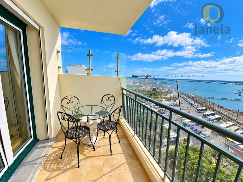 Apartamento T7 para Venda em Faro (Sé e São Pedro) Foto 2