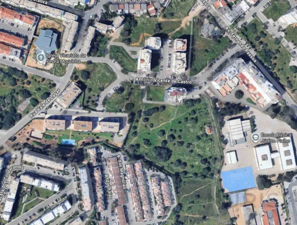 Terreno para Venda em Portimão Foto 1