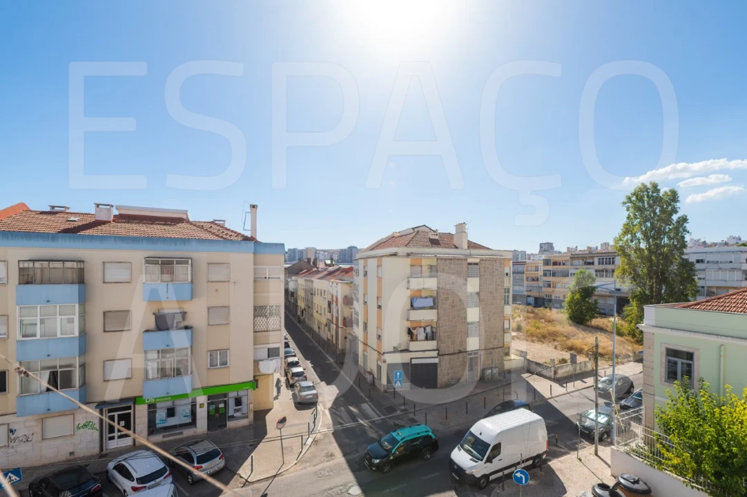 Apartamento T1 para Arrendamento em Falagueira-Venda Nova Foto 6
