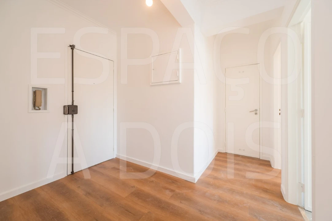 Apartamento T1 para Arrendamento em Falagueira-Venda Nova Foto 9