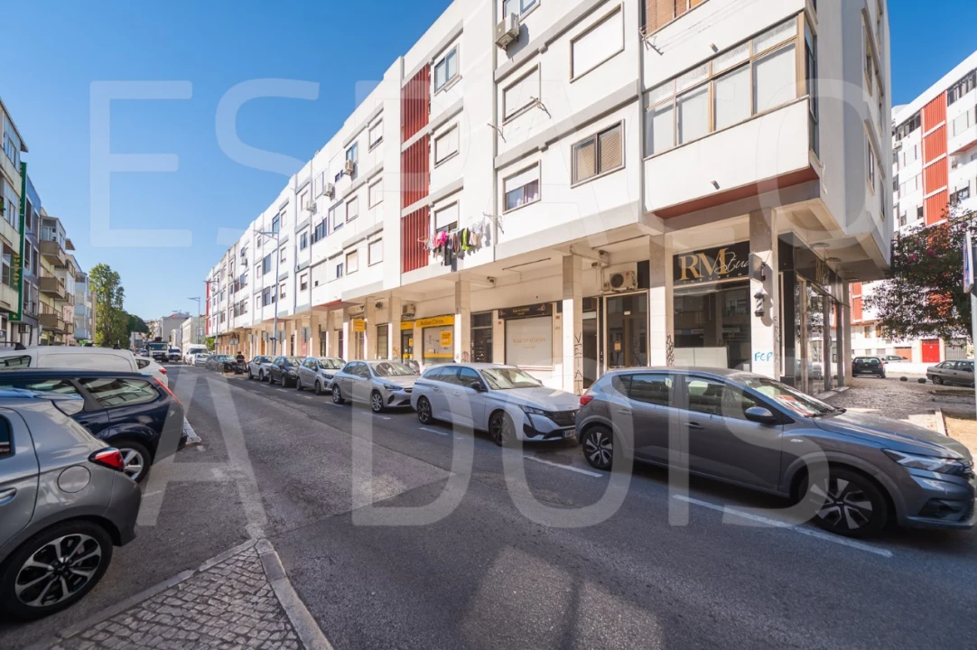 Apartamento T1 para Arrendamento em Falagueira-Venda Nova Foto 30