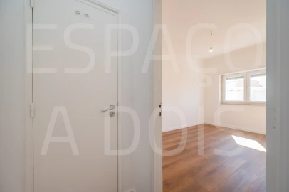 Apartamento T1 para Arrendamento em Falagueira-Venda Nova