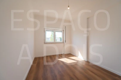 Apartamento T1 para Arrendamento em Falagueira-Venda Nova