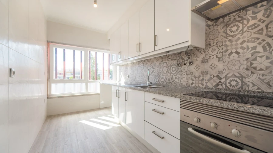 Apartamento T1 para Arrendamento em Falagueira-Venda Nova