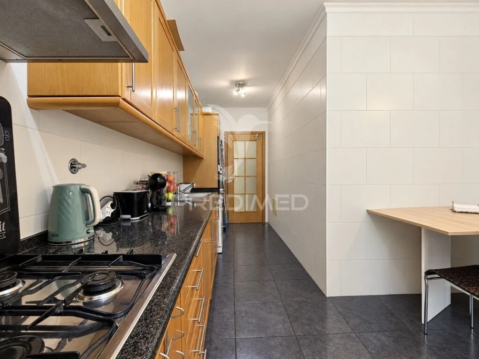 Apartamento T1 para Venda em Caniço Foto 15