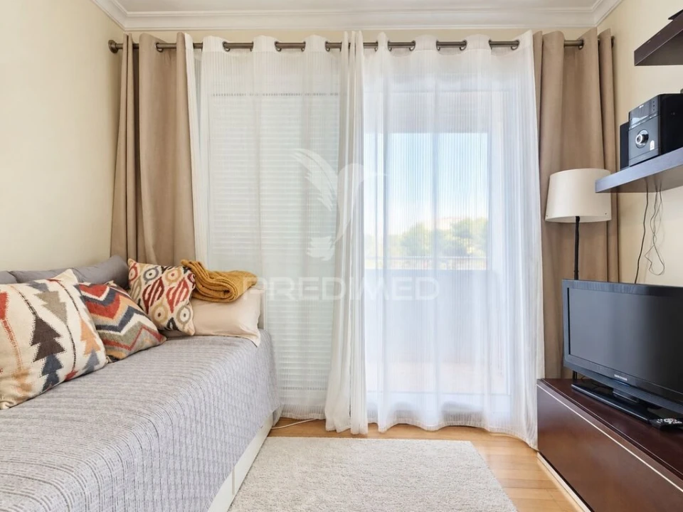 Apartamento T1 para Venda em Caniço Foto 5