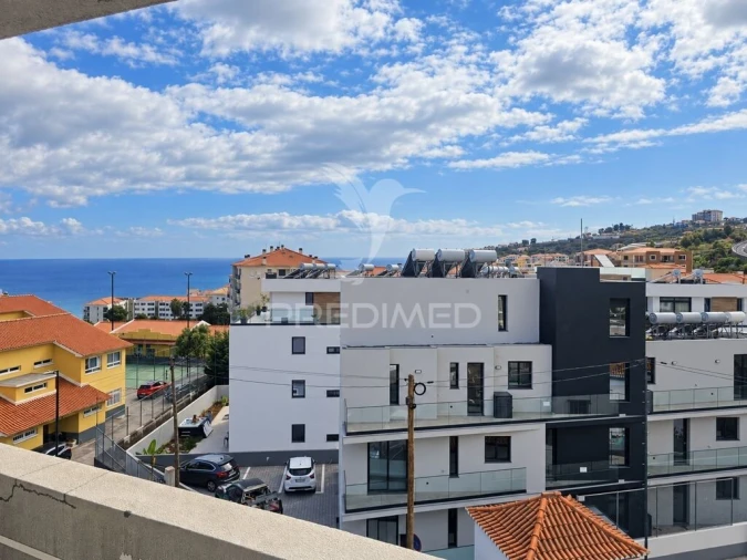 Apartamento T1 para Venda em Caniço Foto 7