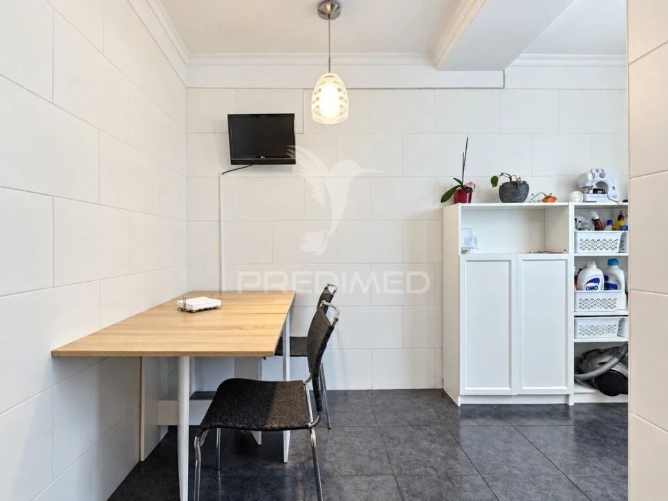 Apartamento T1 para Venda em Caniço Foto 11