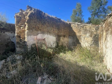 Moradia T1 para Venda em Carragozela e Várzea de Meruge