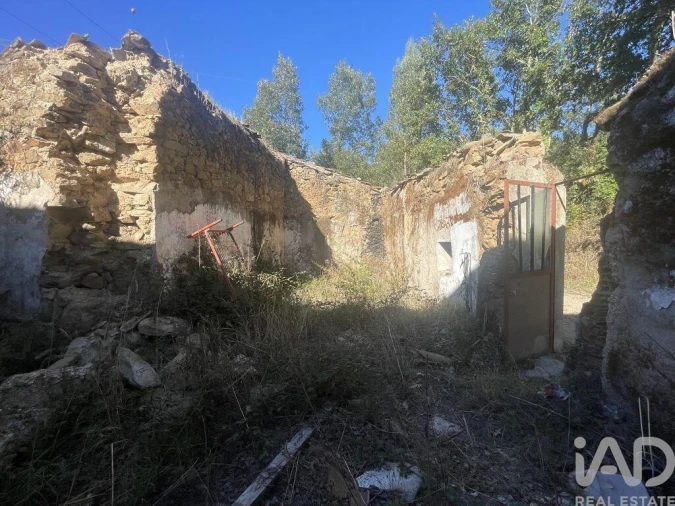 Moradia T1 para Venda em Carragozela e Várzea de Meruge Foto 10