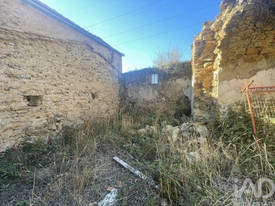 Moradia T1 para Venda em Carragozela e Várzea de Meruge Foto 4