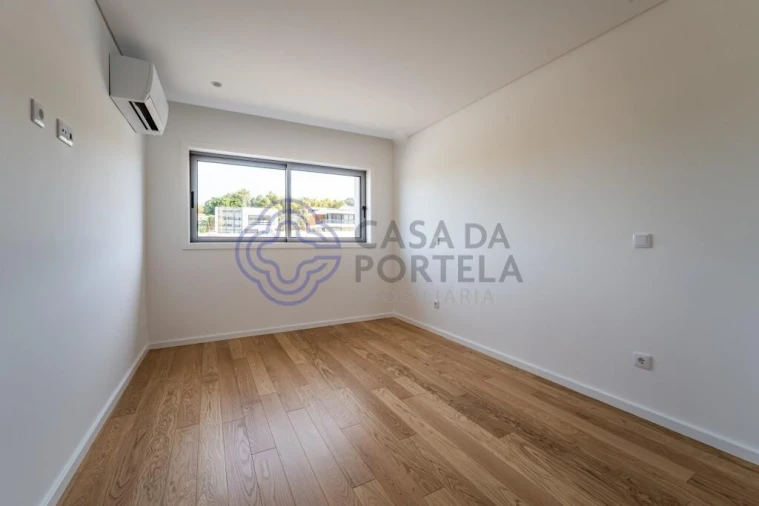 Apartamento T1 para Venda em Cidade da Maia Foto 8