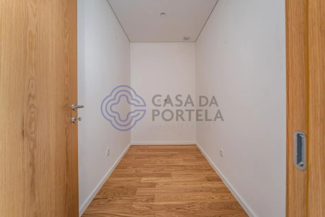 Apartamento T1 para Venda em Cidade da Maia Foto 14