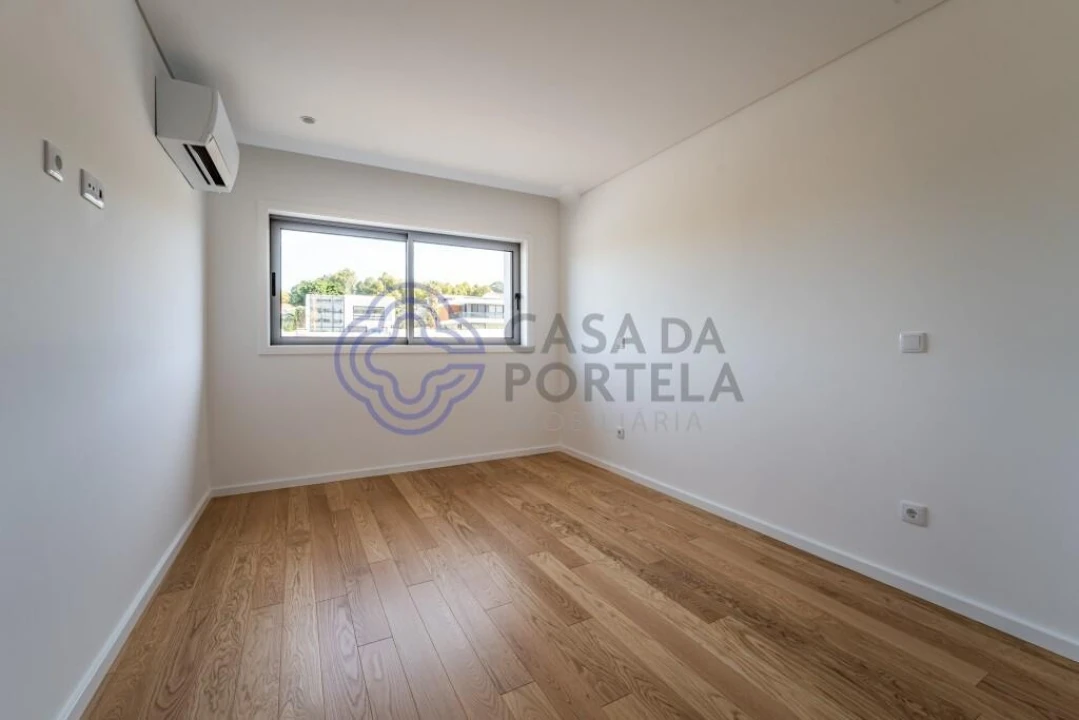 Apartamento T1 para Venda em Cidade da Maia Foto 8