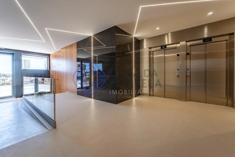 Apartamento T2 para Venda em Cidade da Maia Foto 32