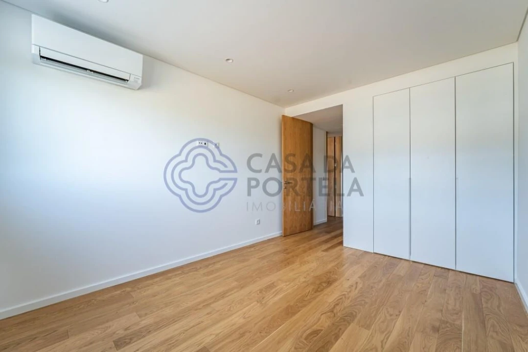 Apartamento T2 para Venda em Cidade da Maia Foto 16