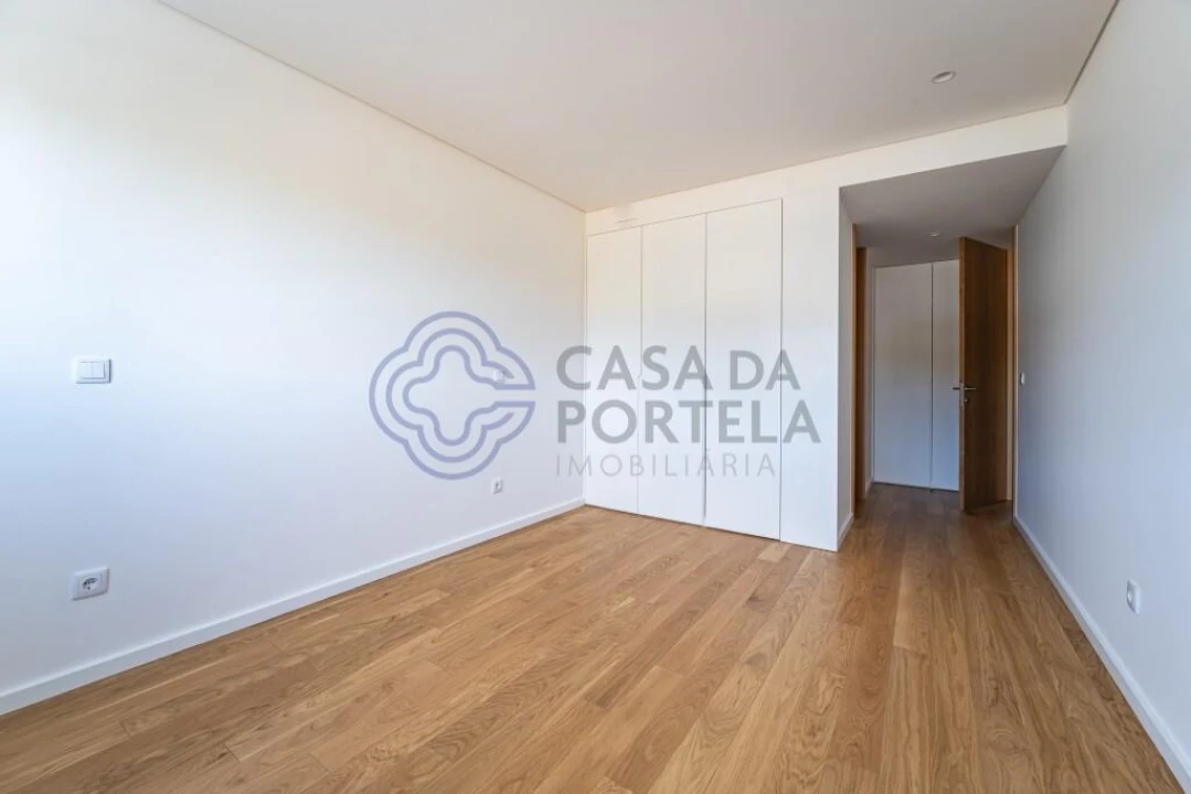 Apartamento T2 para Venda em Cidade da Maia Foto 20