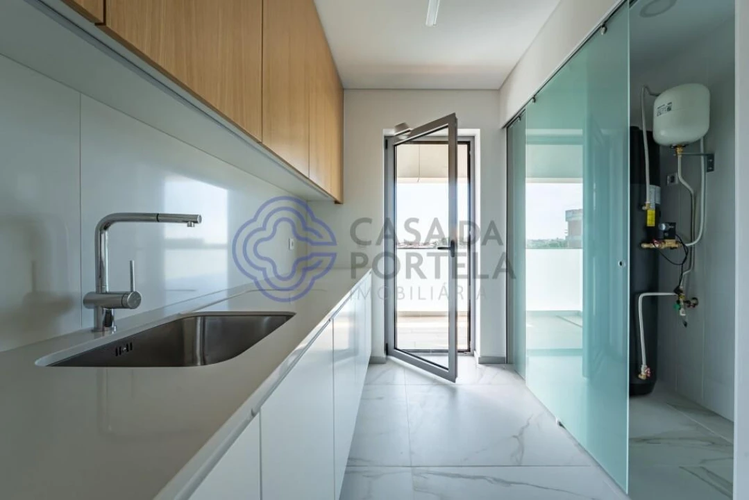 Apartamento T2 para Venda em Cidade da Maia Foto 8
