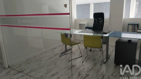 Armazém para Venda em Valpaços e Sanfins