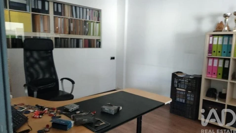 Armazém para Venda em Valpaços e Sanfins
