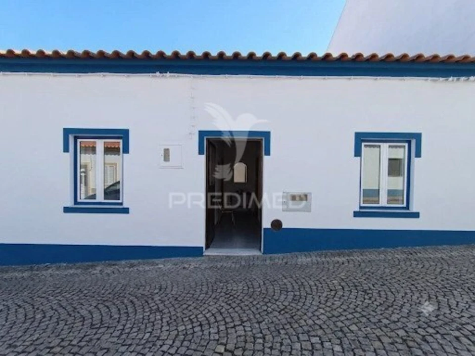 Moradia T2 para Venda em Monforte Foto 1