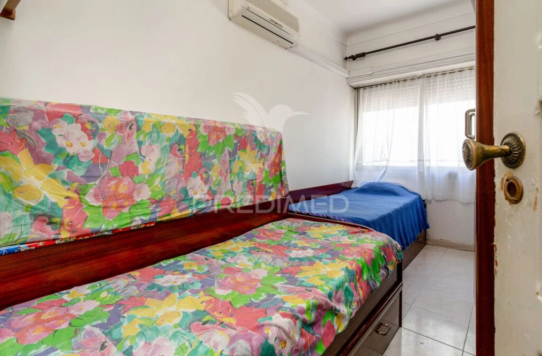 Apartamento T3 para Venda em Almada, Cova da Piedade, Pragal e Cacilhas Foto 5