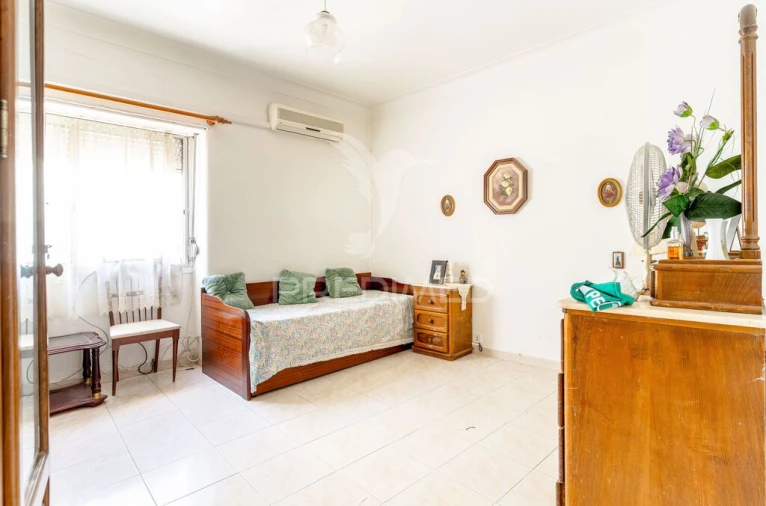 Apartamento T3 para Venda em Almada, Cova da Piedade, Pragal e Cacilhas Foto 7