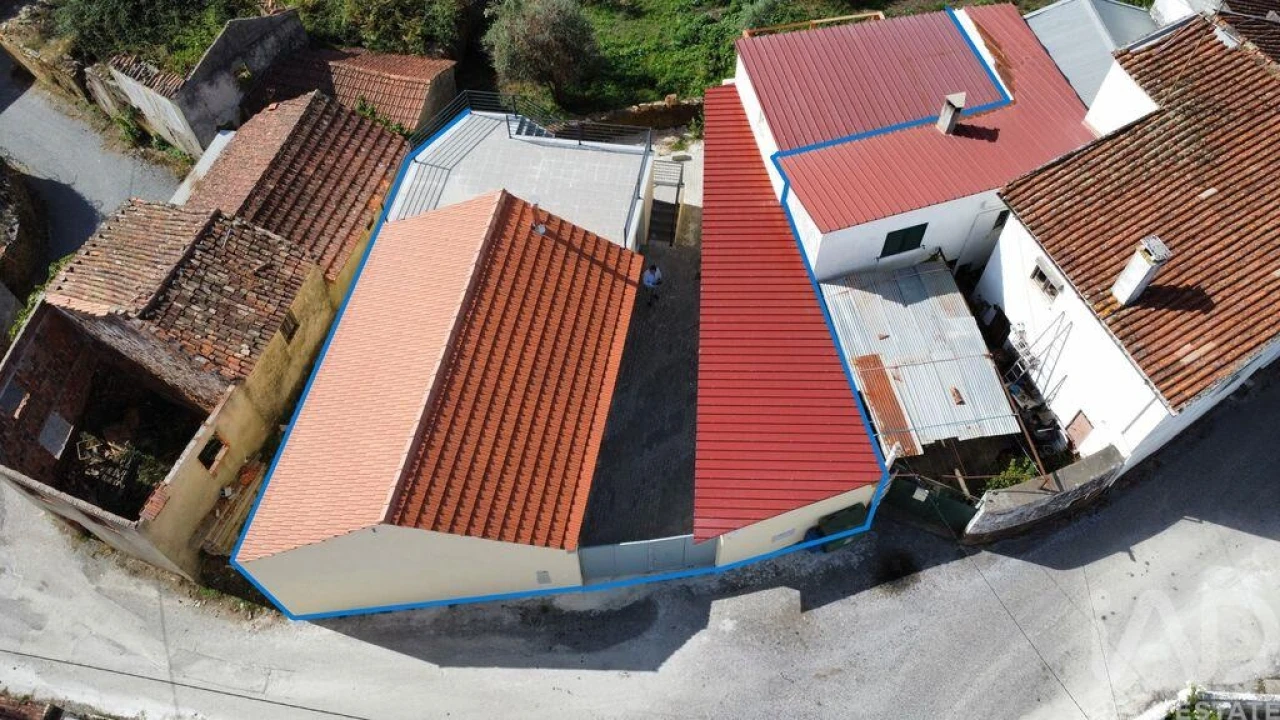 Moradia T2 para Venda em Pedrogão Grande Foto 2