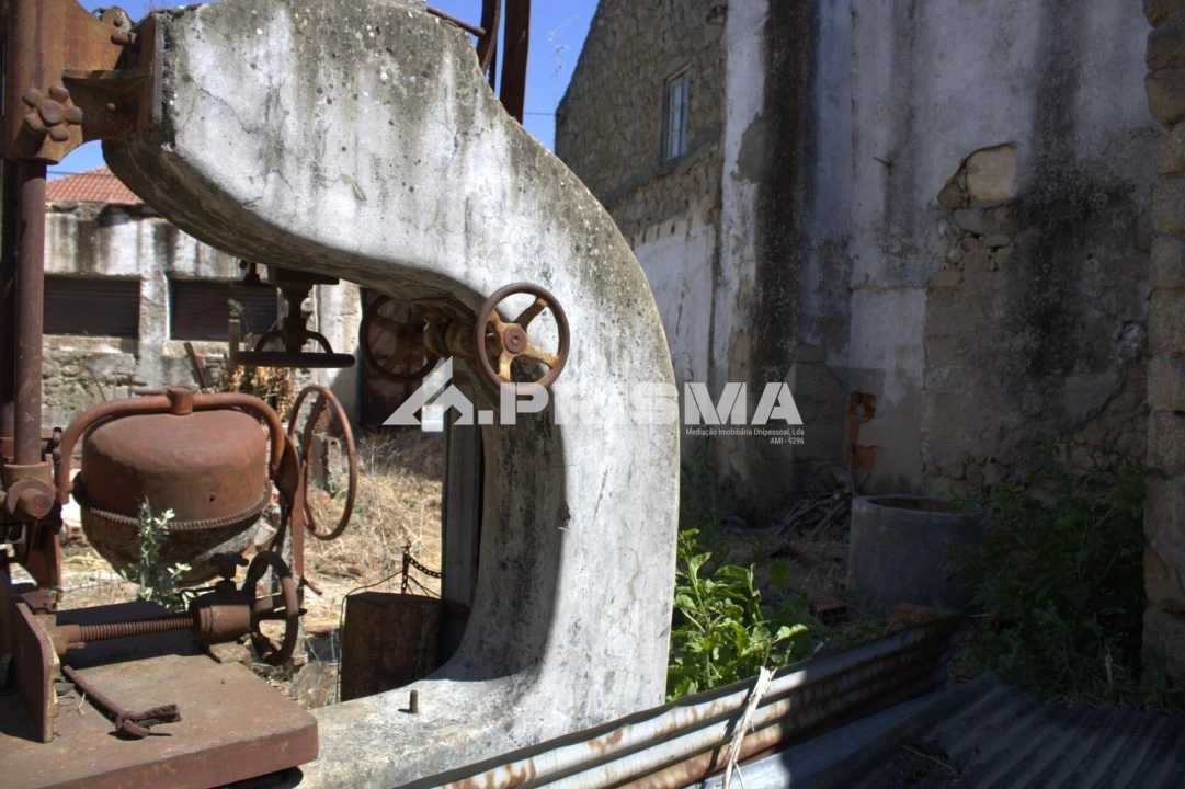 Moradia T2 para Venda em Escalos de Cima e Lousa Foto 10