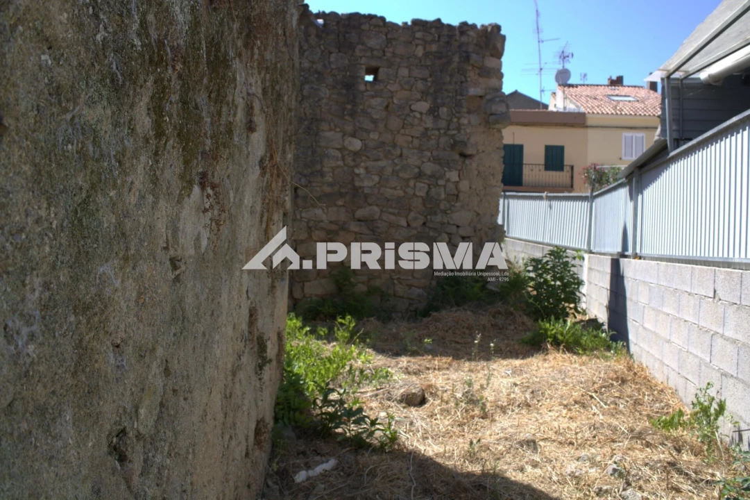 Moradia T2 para Venda em Escalos de Cima e Lousa Foto 11