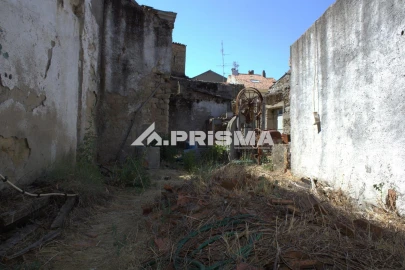 Moradia T2 para Venda em Escalos de Cima e Lousa