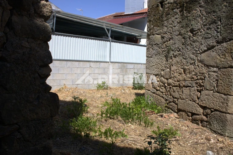 Moradia T2 para Venda em Escalos de Cima e Lousa Foto 16